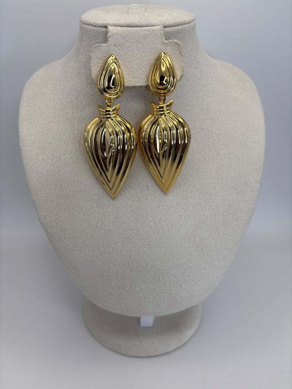 Gold Tone Fluted Teardrop Dangle Large Statement Pierced Earrings
